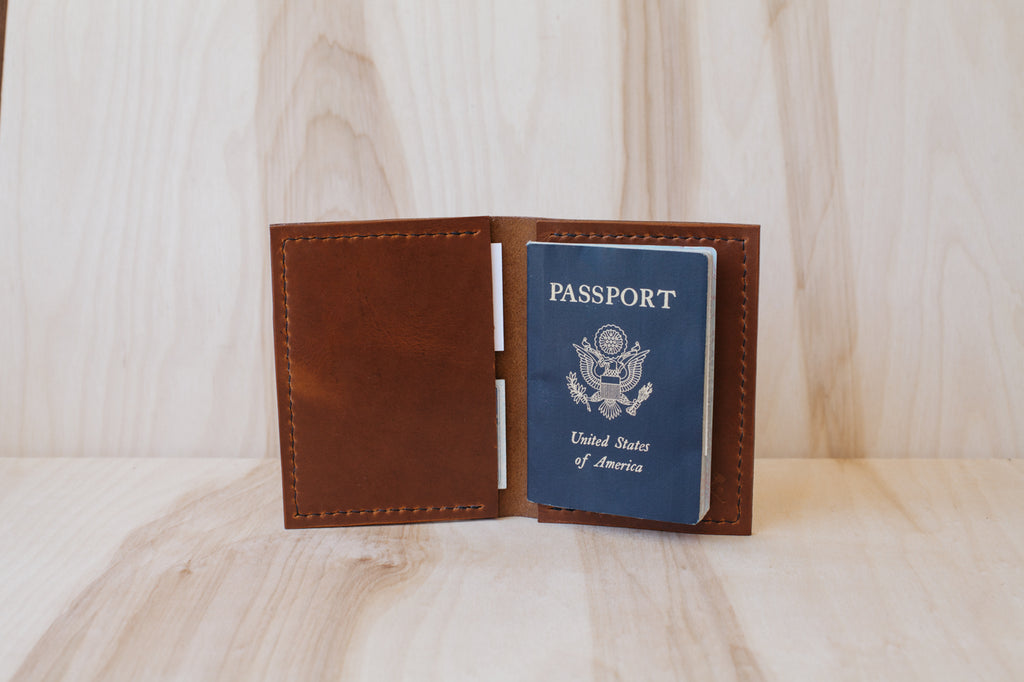 Héritage Passport Holder - Cognac
