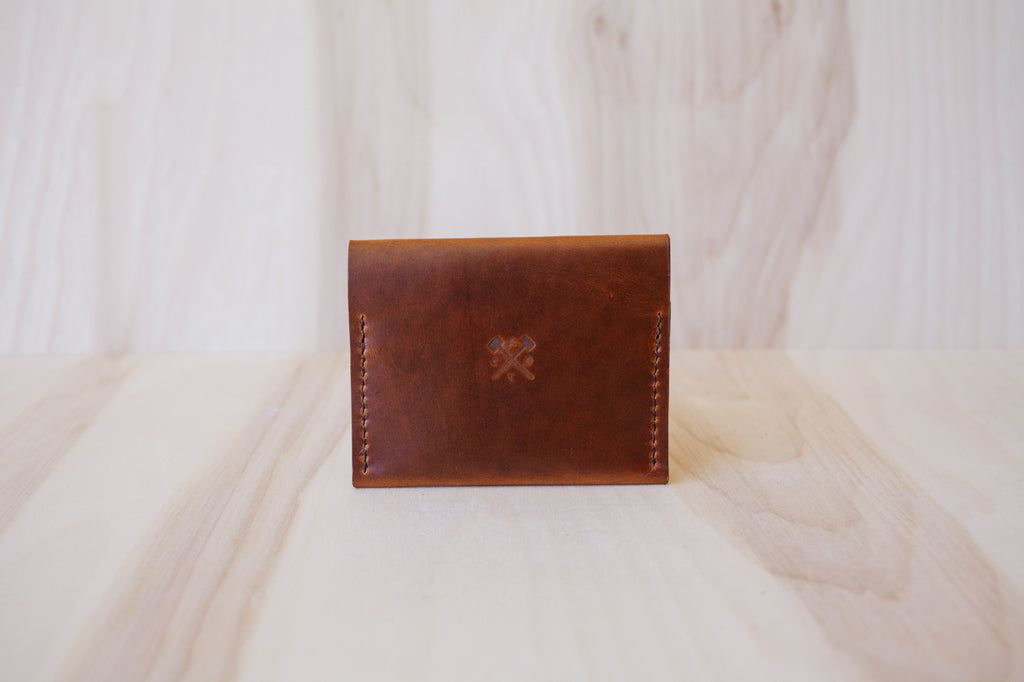Héritage Compact Stud Wallet - Cognac