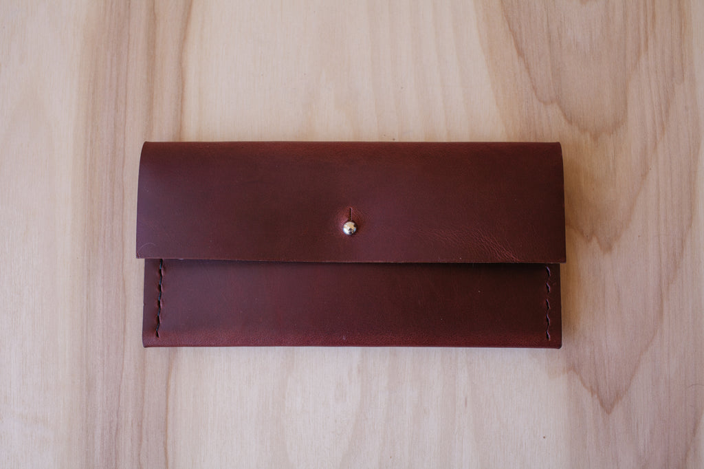 Héritage Stud Wallet - Burgundy