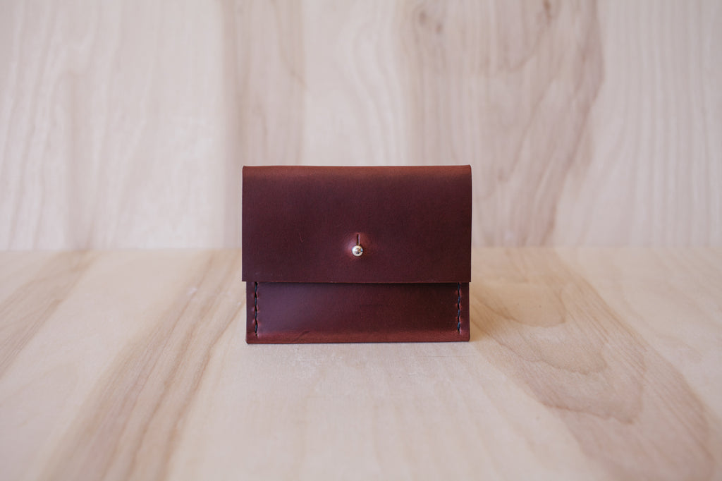 Héritage Compact Stud Wallet - Burgundy