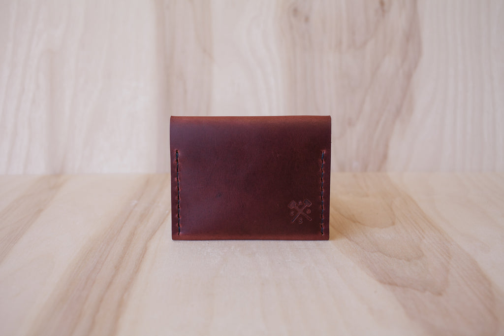 Héritage Compact Stud Wallet - Burgundy