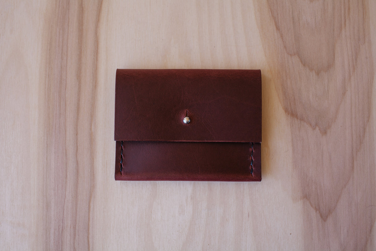 Héritage Compact Stud Wallet - Burgundy