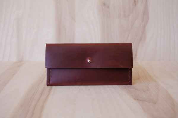 Héritage Stud Wallet - Burgundy