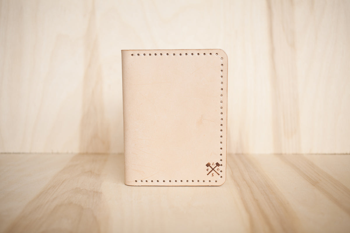 Passport Holder - Oak Leaf