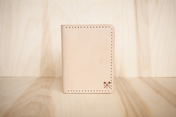 Passport Holder - Oak Leaf