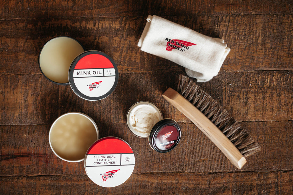 Red Wing Basic Care Kit