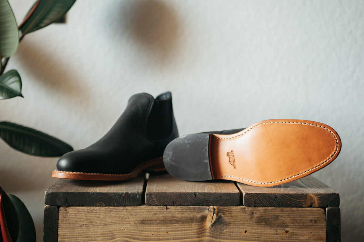 Red Wing Carol - Black Size 6 (Open Box)